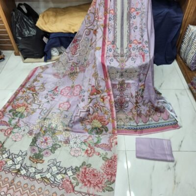 MAHJABEEN SIGNATURE LAWN #P02